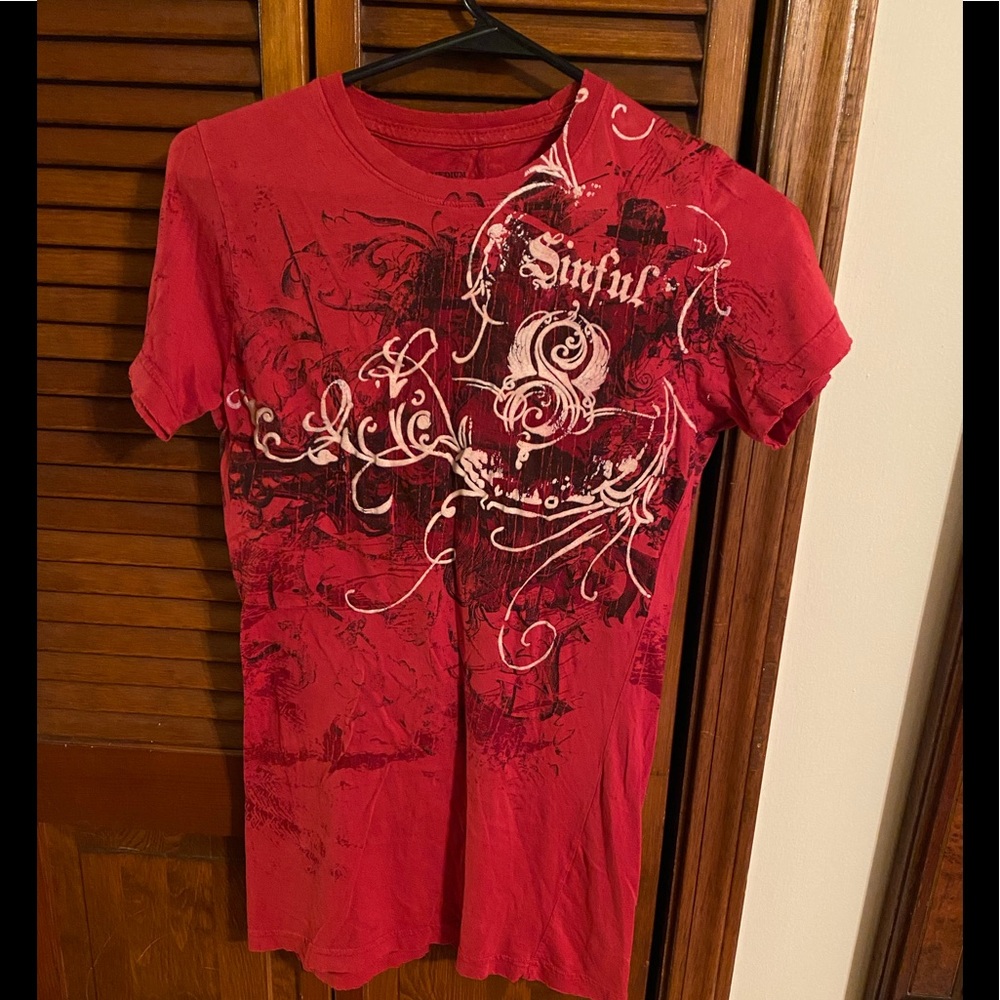 Sinful graphic tee